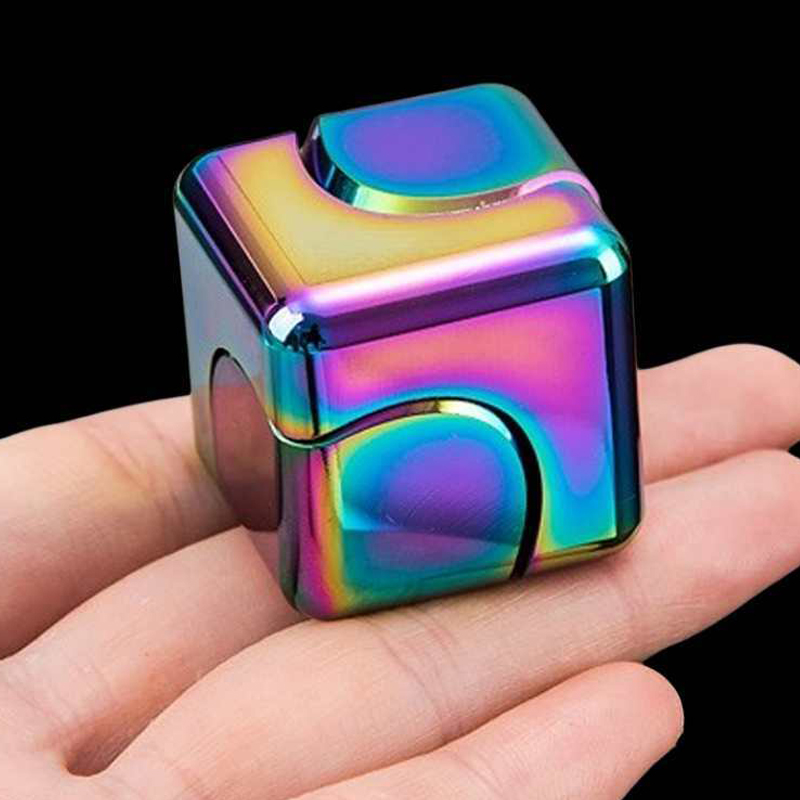 ลูกบาศก์สปินเนอร์อินฟินิตี้ทรง - Cool Office Tech Gadgets บทวิจารณ์และราคา