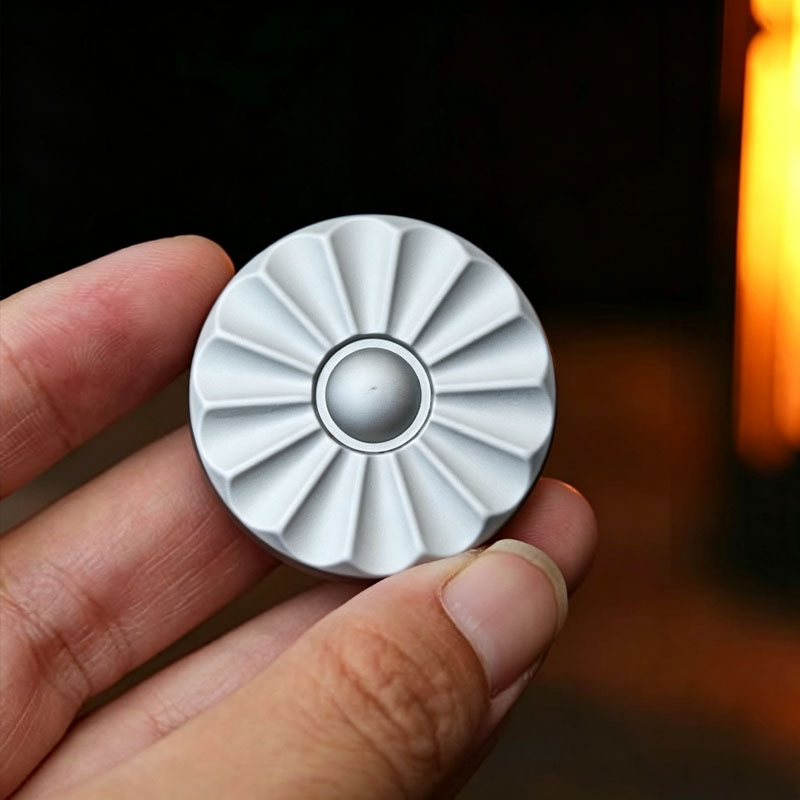 เหรียญแม่เหล็กแบบสัมผัส Petal  - Cool Office Tech Gadgets บทวิจารณ์และราคา